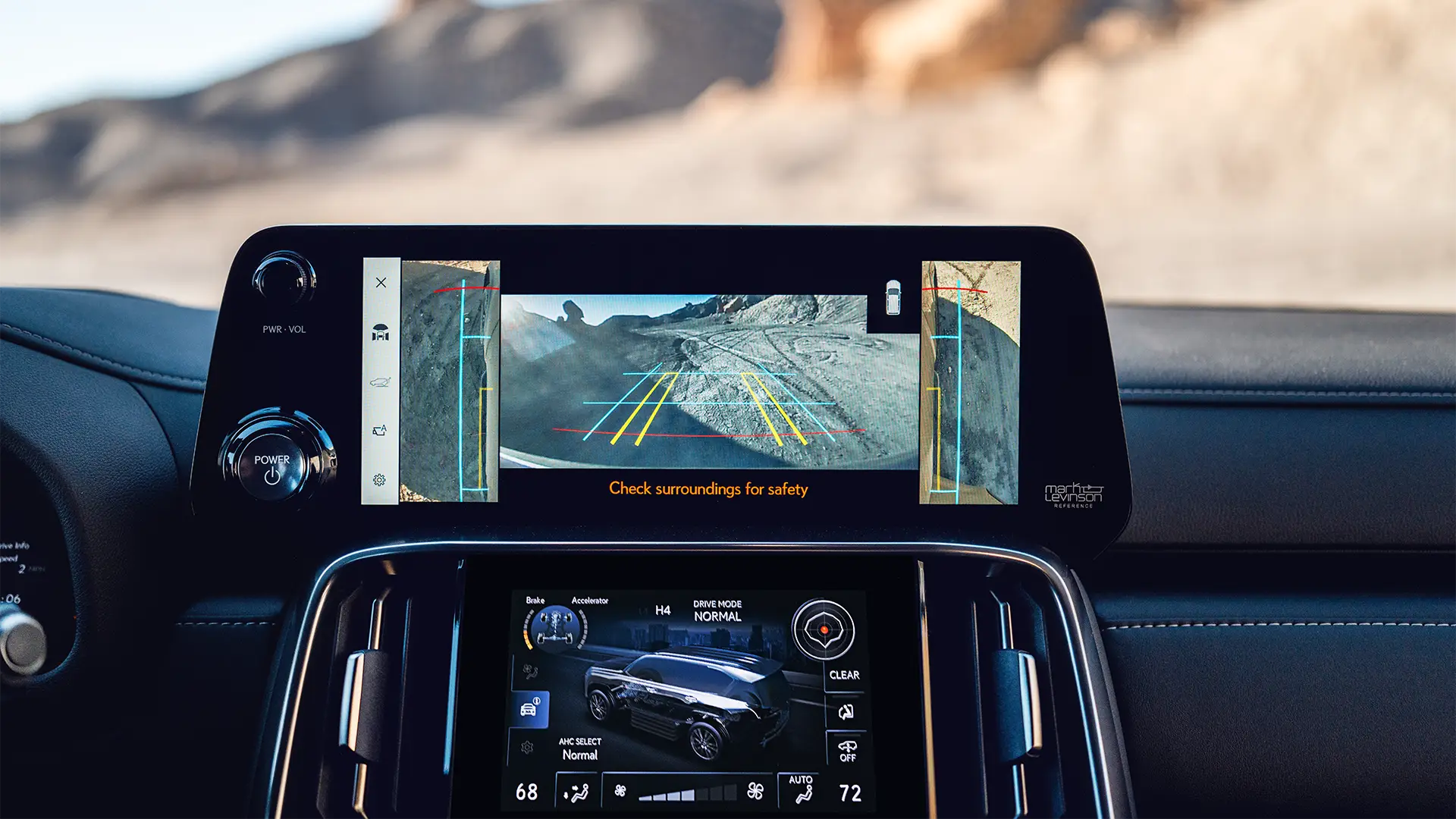  LX 600 Premium front console and steering wheel