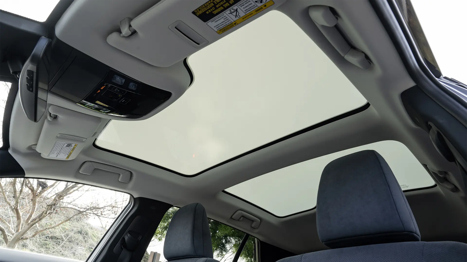 2026 RZ 450e Luxury with Panorama Glass Roof