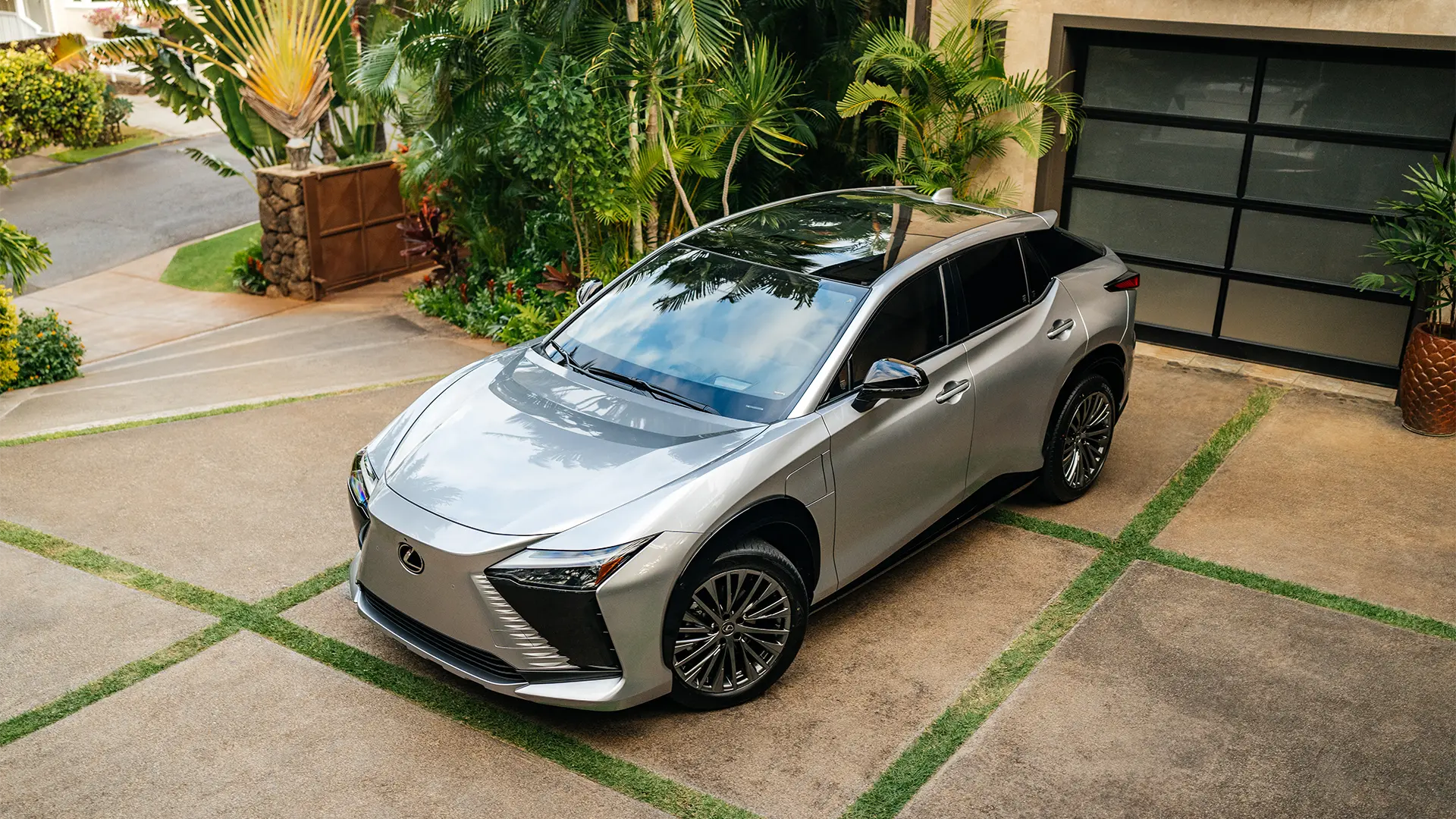 RZ shown in driveway