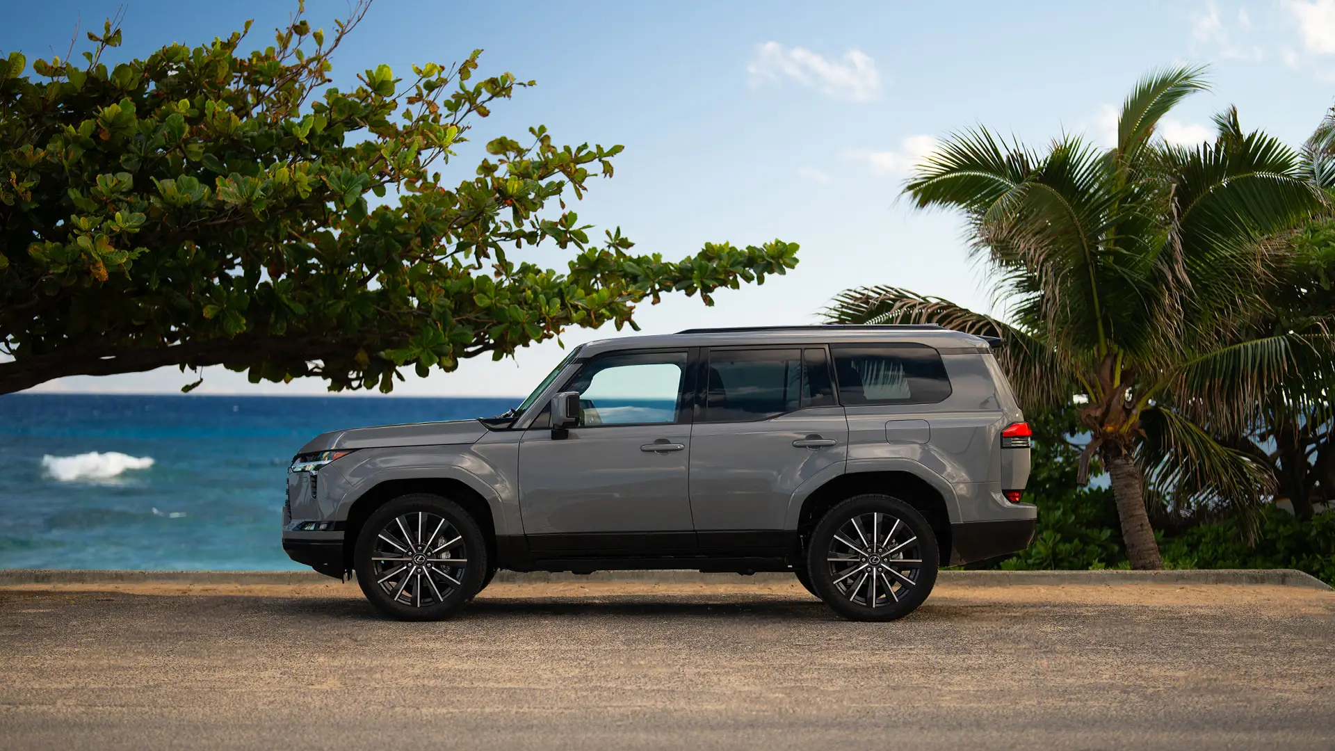 Front console and multi-media digital display touchscreen