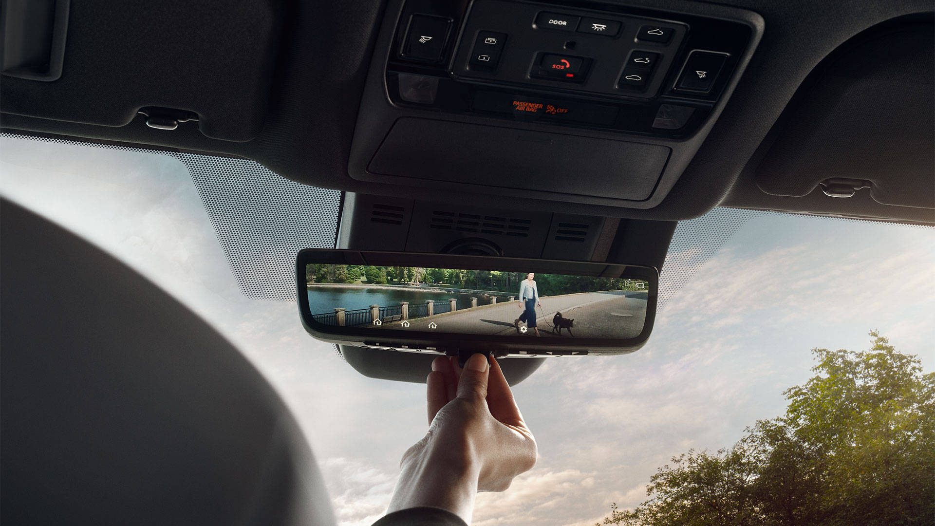 Digital rearview mirror