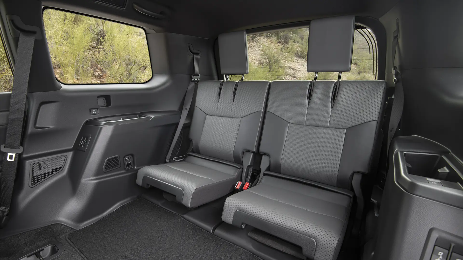 GX 550 Premium with third row seating